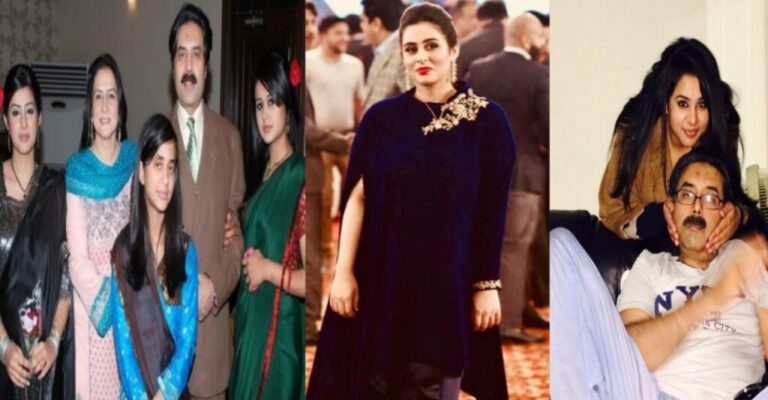 Aftab Iqbal Clicks With His Family Members